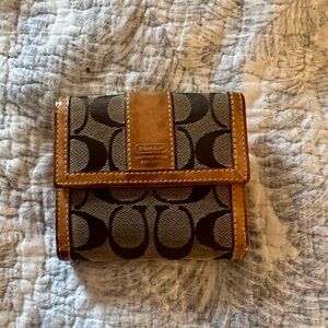 Vintage Coach Leatherware Trifold Wallet in Jacquard Fabric in Tan and Brown